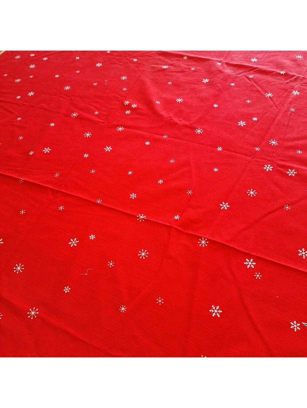 VTG Christmas Hometown Tablecloth Sunweave Linen 62
